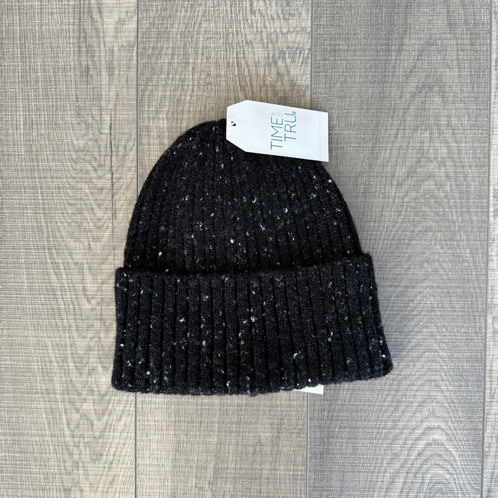 NEW black speckled beanie/toque